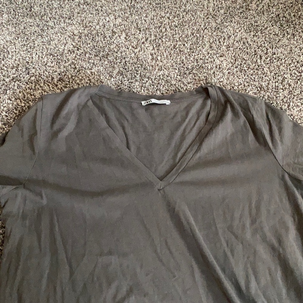 zara tee